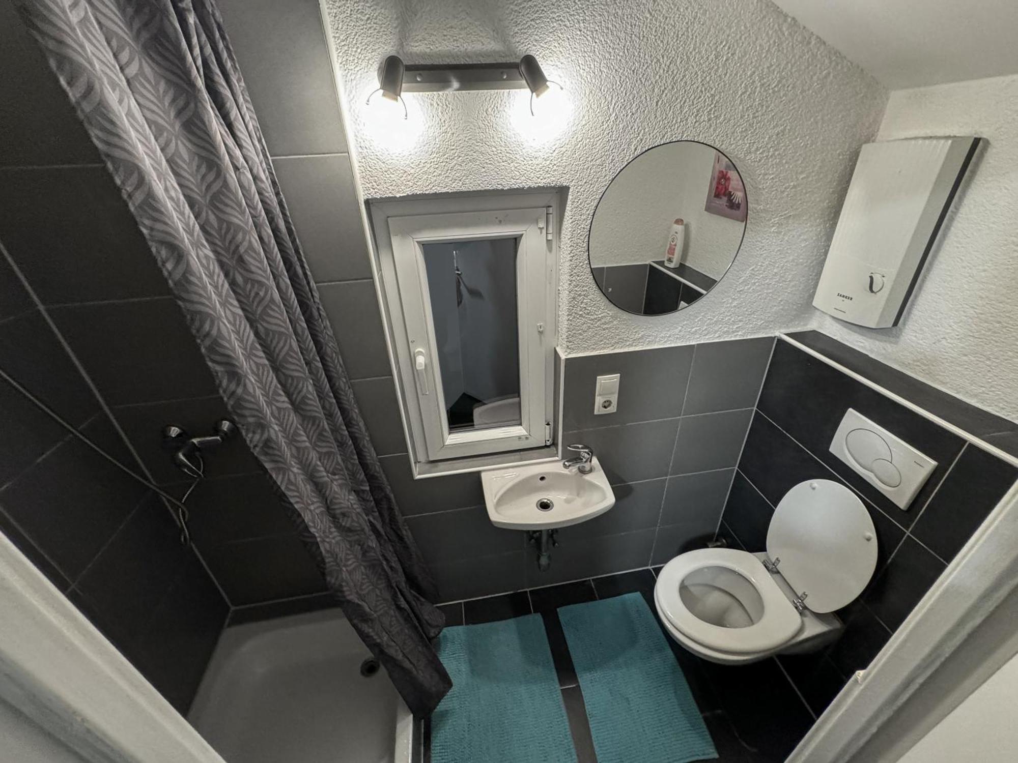 Kompakte & Guenstige Einzimmerwohnung * Koblenz (Rhineland-Palatinate)